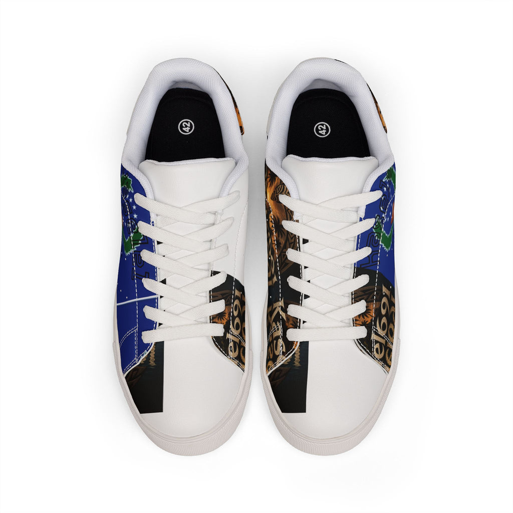 Leather Sneakers — Blue Crest Low-Top Men's Casual Shoes